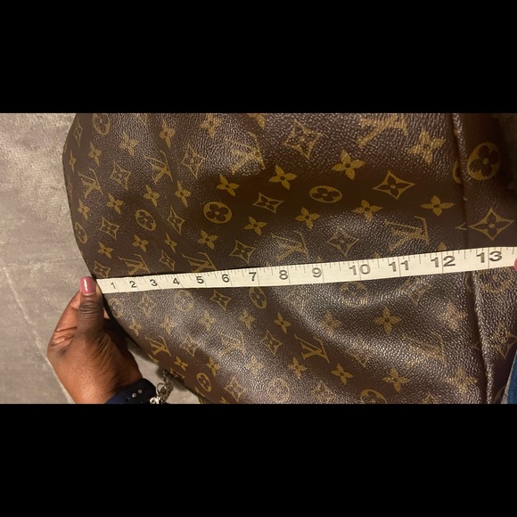 Authentic GM Artsy - Picture 10 of 10